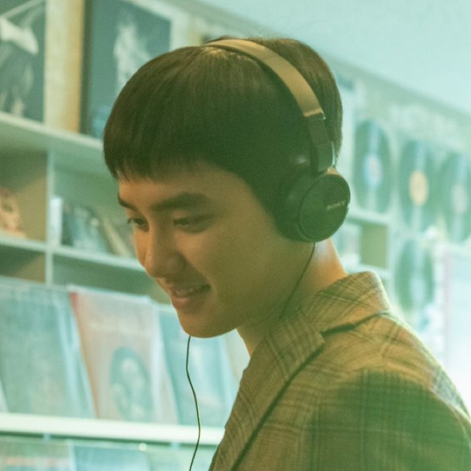 Behind-the-scenes cut of D.O. (EXO)