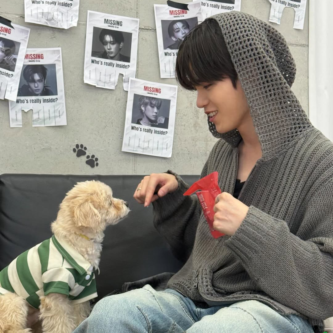 Recent activity shot of Gyehyeon (VERIVERY)