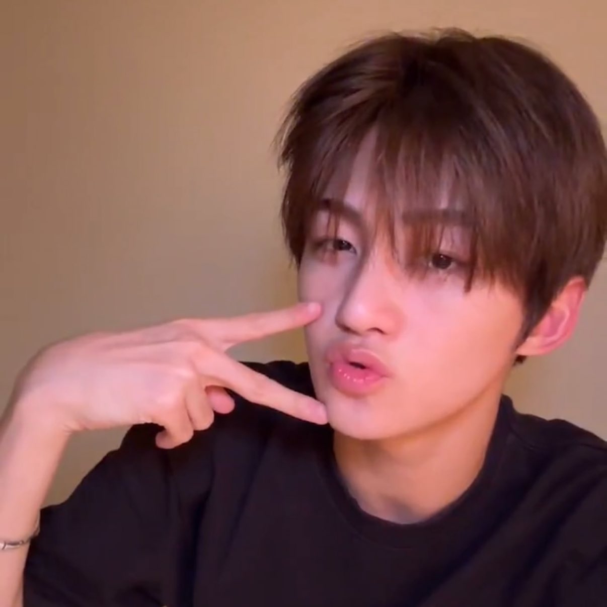 Latest photo of Jihoon (TWS)