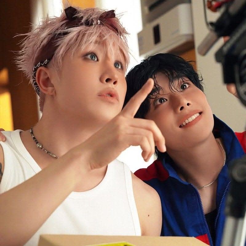 A moment captured by MJ (ASTRO)'s fan