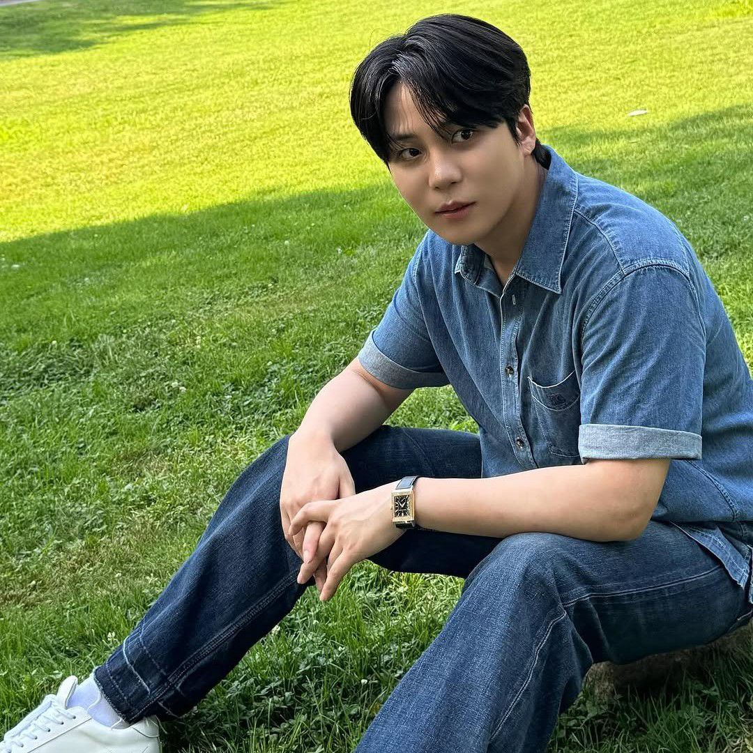 Recent activity shot of Jongho (ATEEZ)