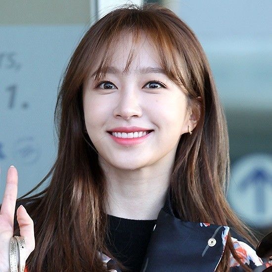 Signature photo of Hani (EXID) capturing their charm
