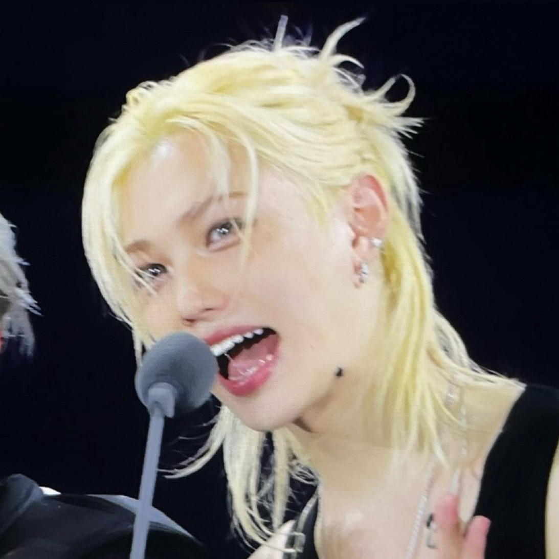 Latest photo of Felix (Stray Kids)