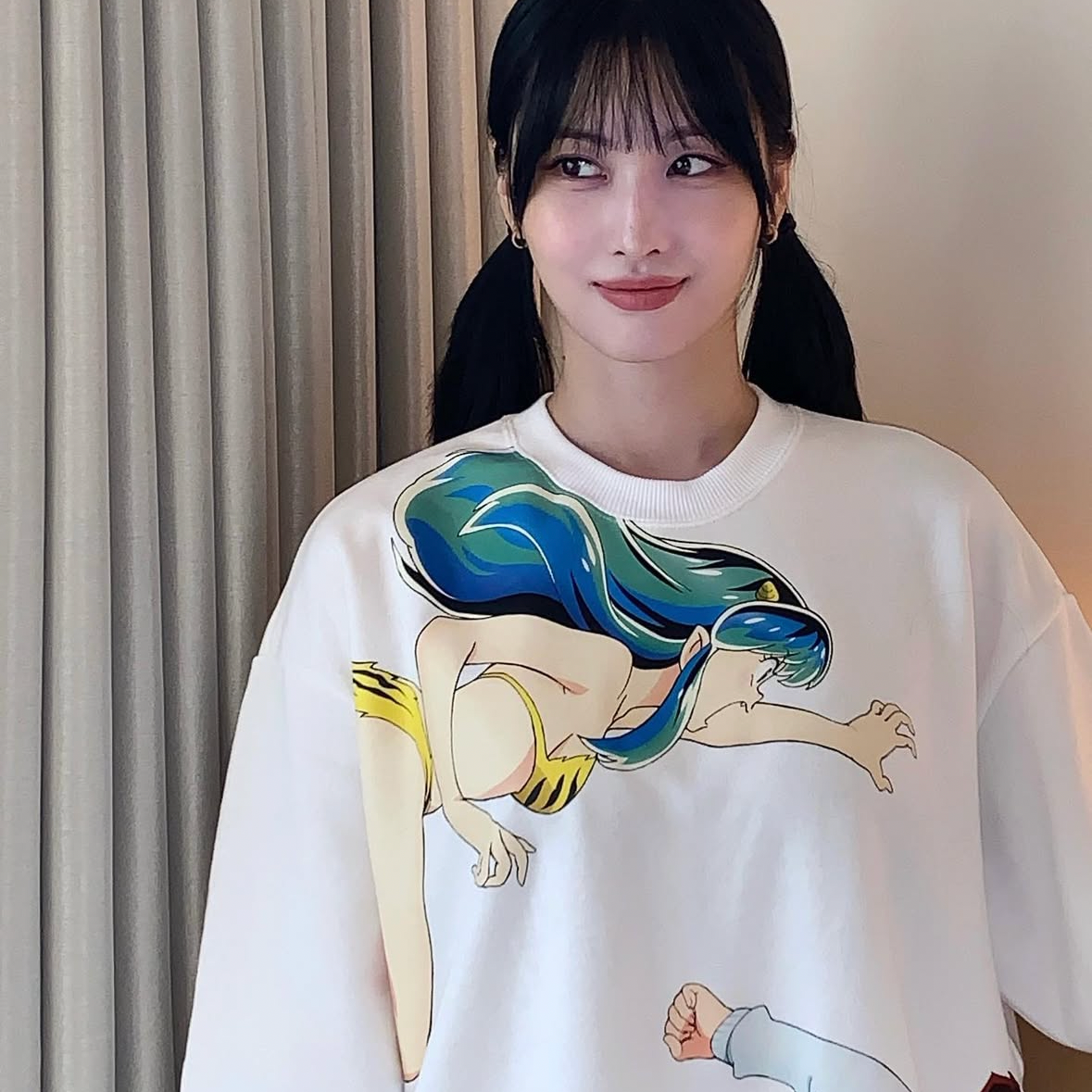 モモ (TWICE)の最新写真