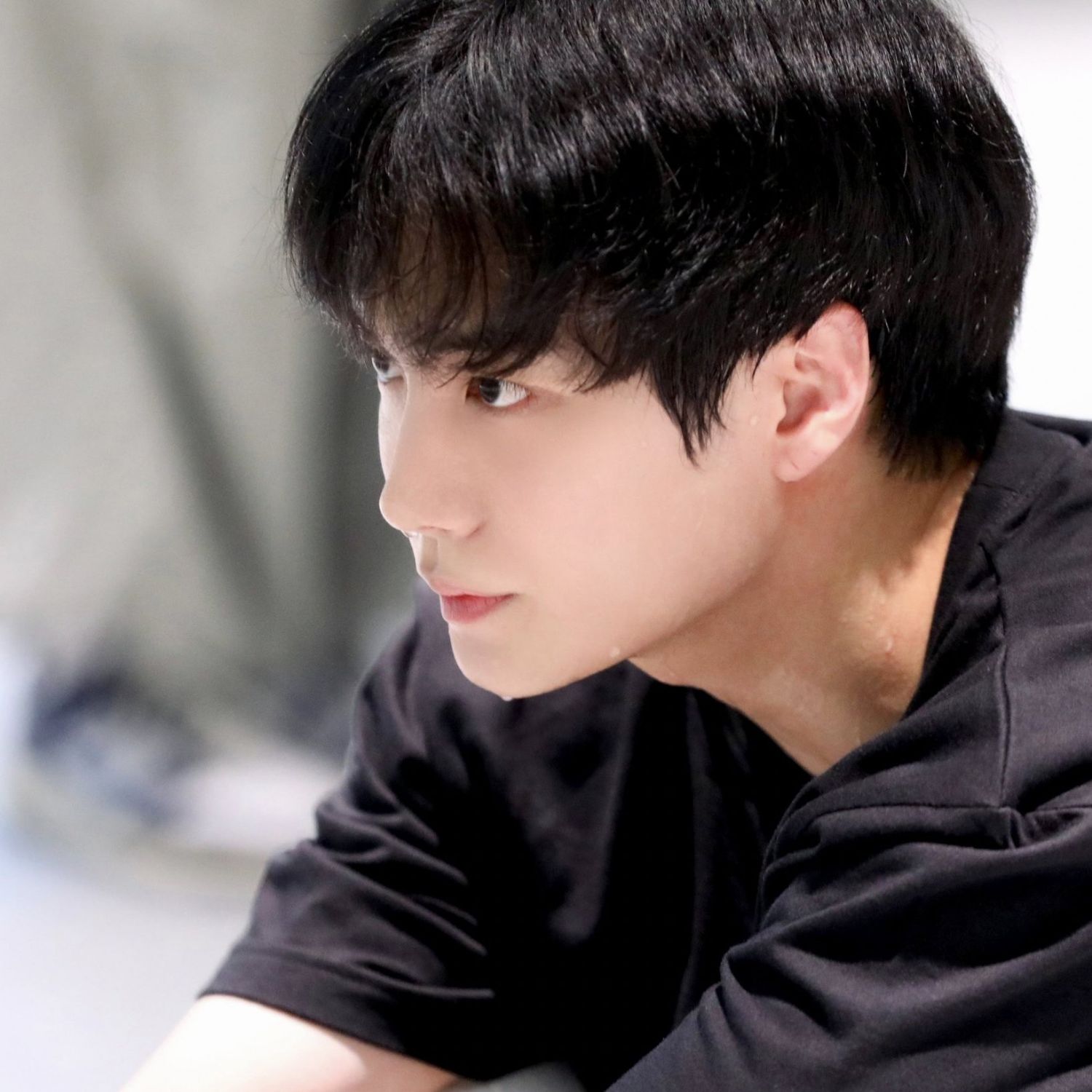 Potret di balik layar Kim Jonghyeon