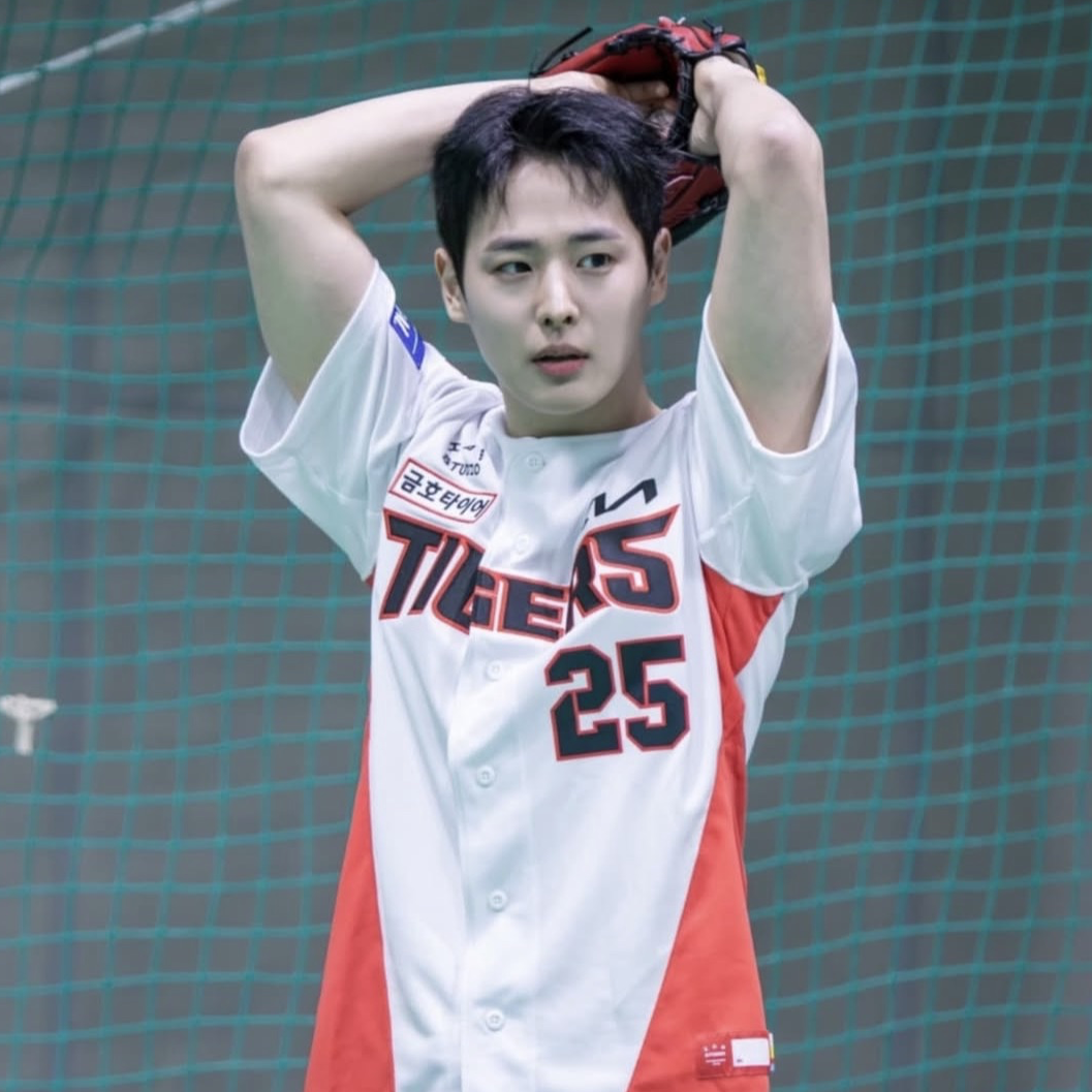 Recent activity shot of Choi Byungchan
