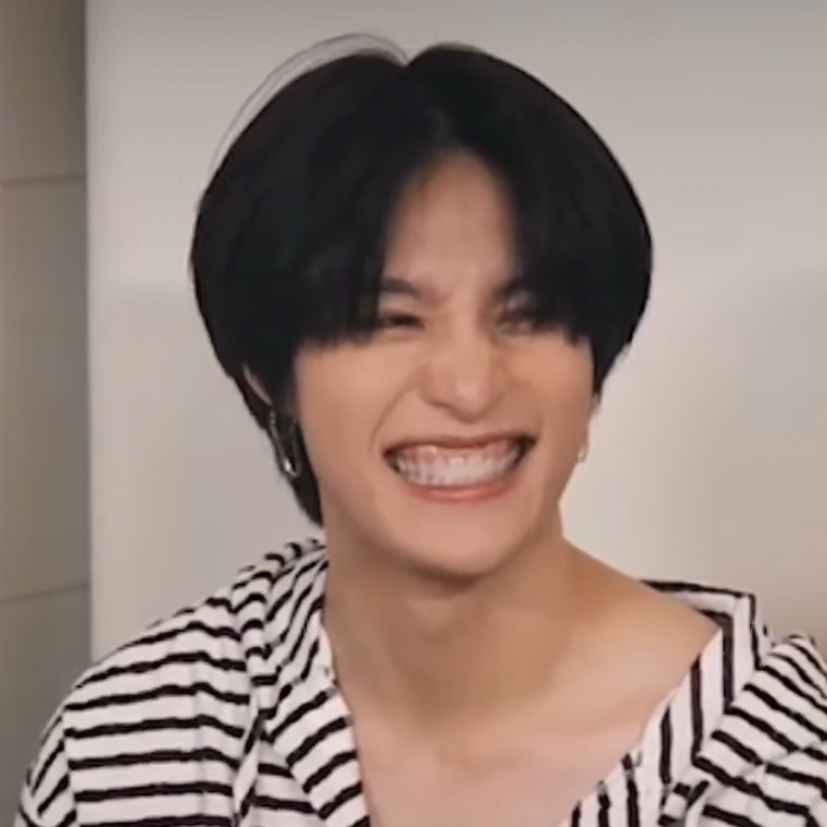 A moment captured by YANGYANG (WayV)'s fan