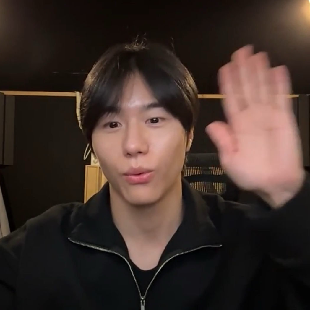 Foto aktivitas terbaru Kang Seungsik (VICTON)