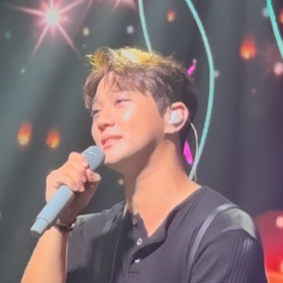 Recent activity shot of Hong Joochan (GoldenChild)