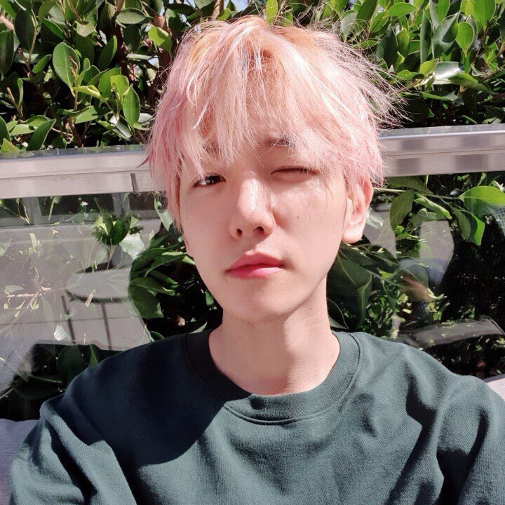 A moment captured by Baekhyun (EXO)'s fan