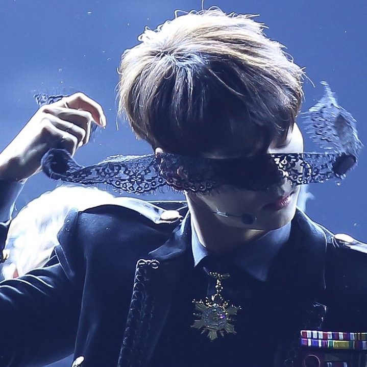 A moment captured by VIXX's fan