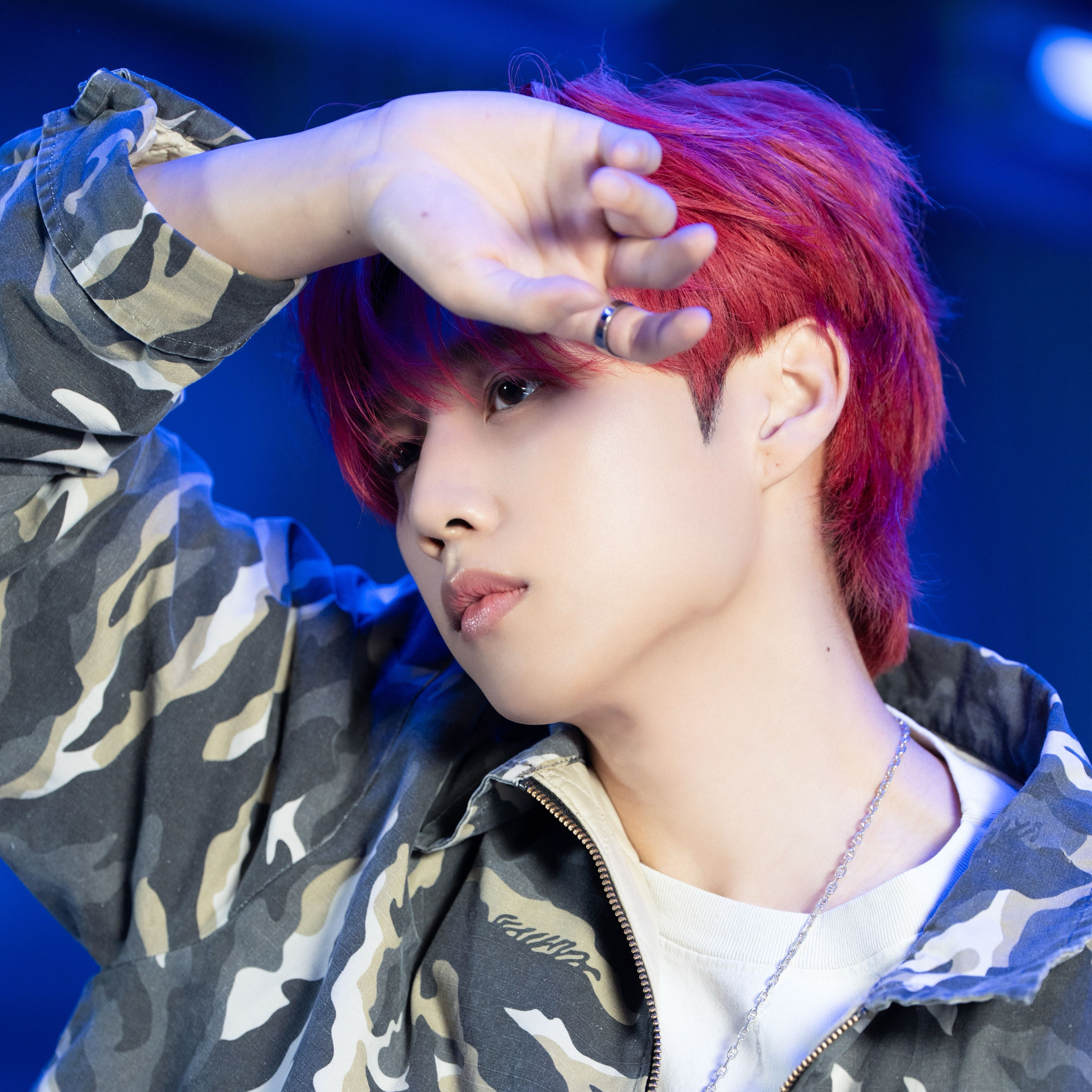善旴 (THE BOYZ)的最新照片