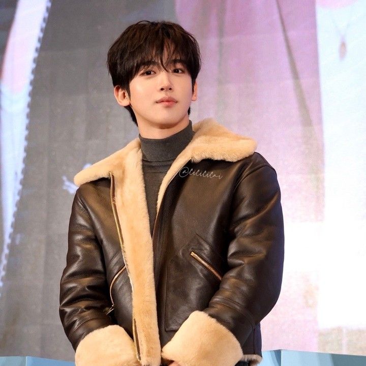 A moment captured by Kim Yohan (WEi)'s fan