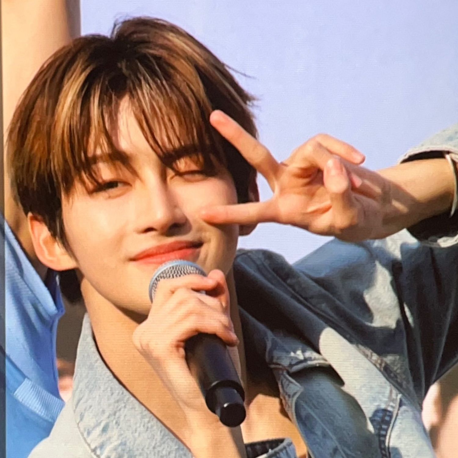 Latest photo of Jihoon (TWS)
