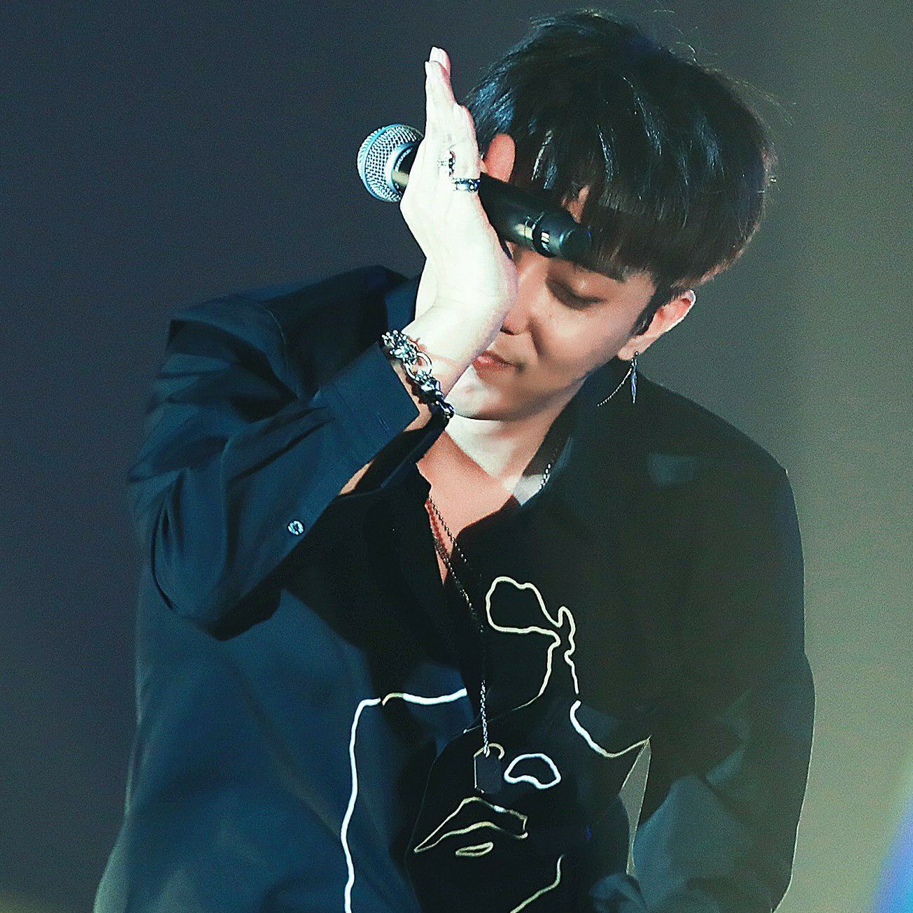 Behind-the-scenes cut of Eun Jiwon (SECHSKIES)