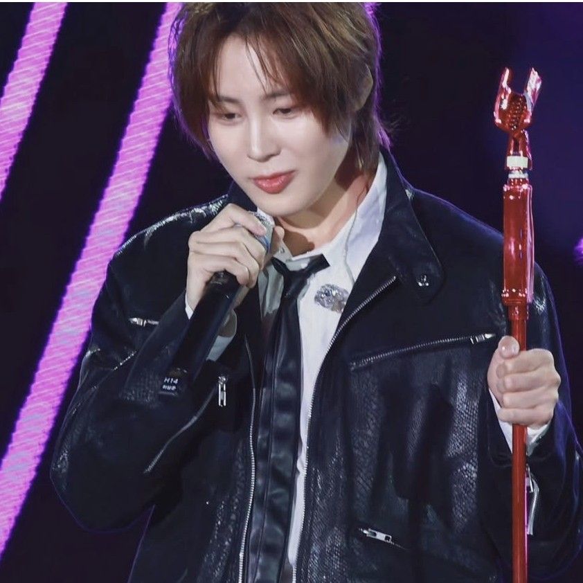 A moment captured by Ha Sungwoon's fan