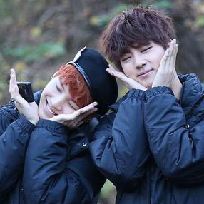 SUGA (防彈少年團)的幕後花絮