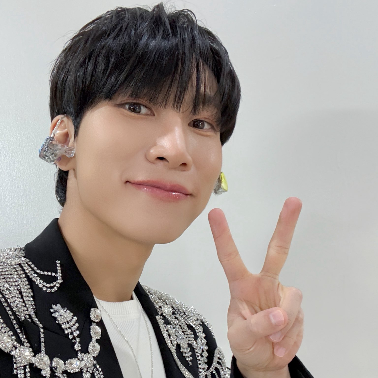 Recent activity shot of Seo Eunkwang (BTOB)