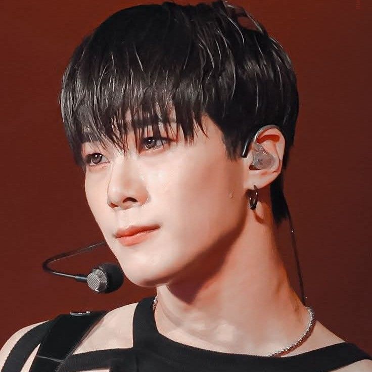 A moment captured by Moonbin (ASTRO)'s fan