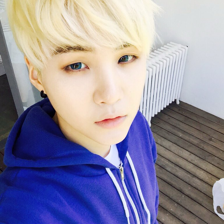 Momen yang diabadikan oleh penggemar SUGA (BTS)