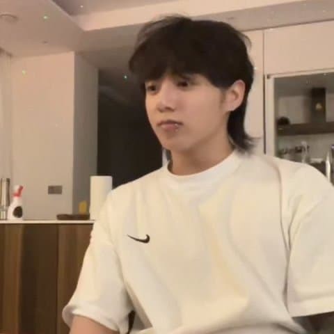 柾国 (防弹少年团)粉丝拍下的瞬间