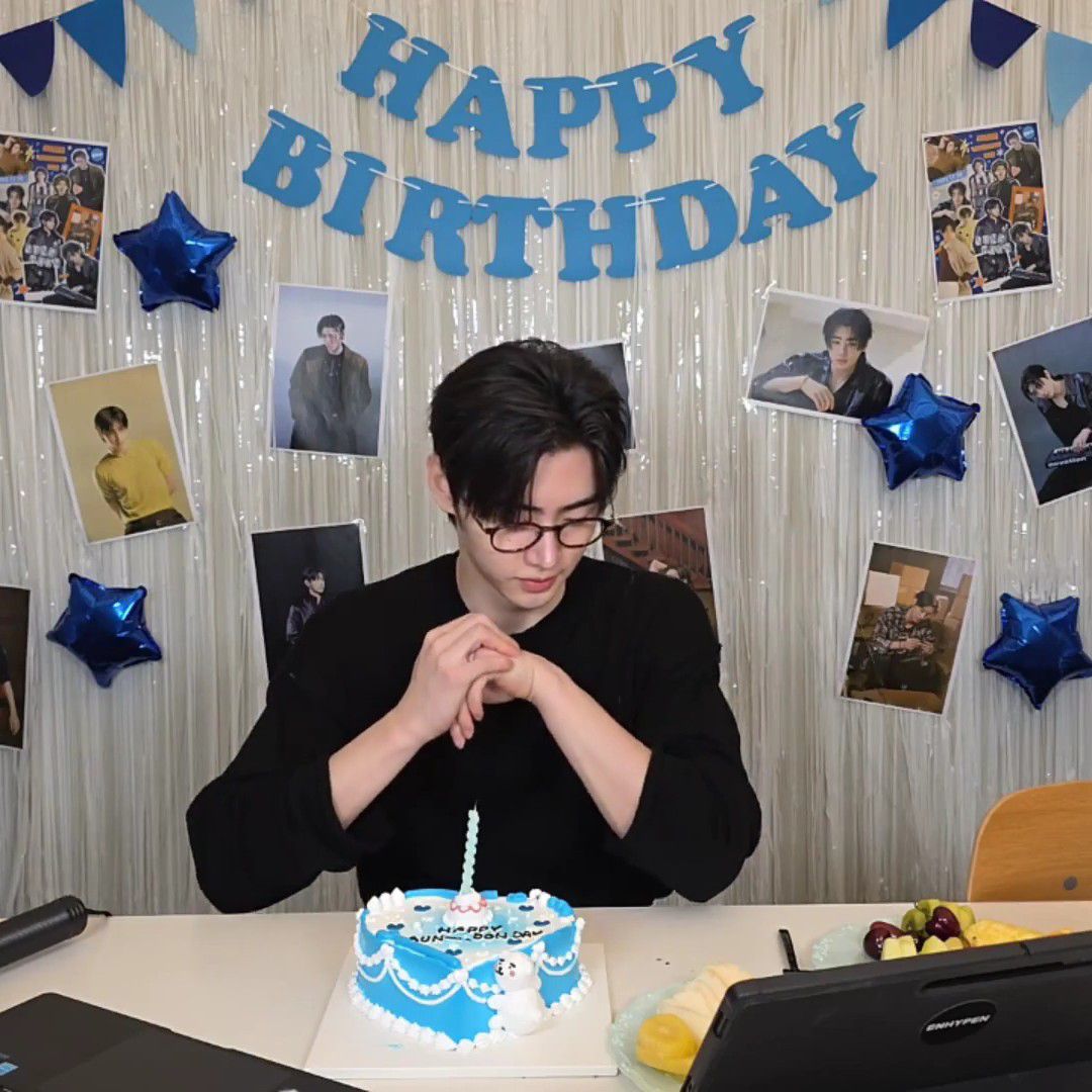 성훈 (ENHYPEN) 최근 활동샷