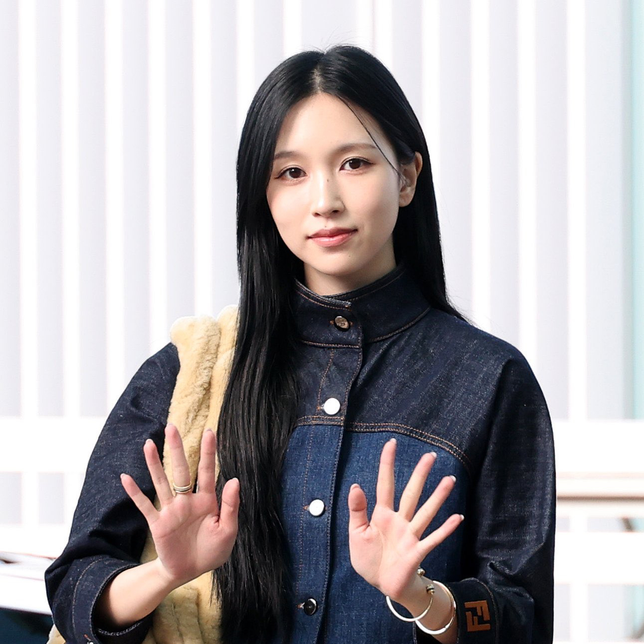 Mina (TWICE)的最新照片