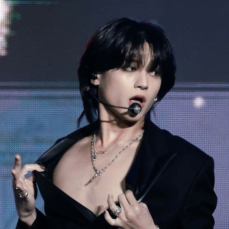 ジョン・ウヨン (ATEEZ)の最近の活動写真