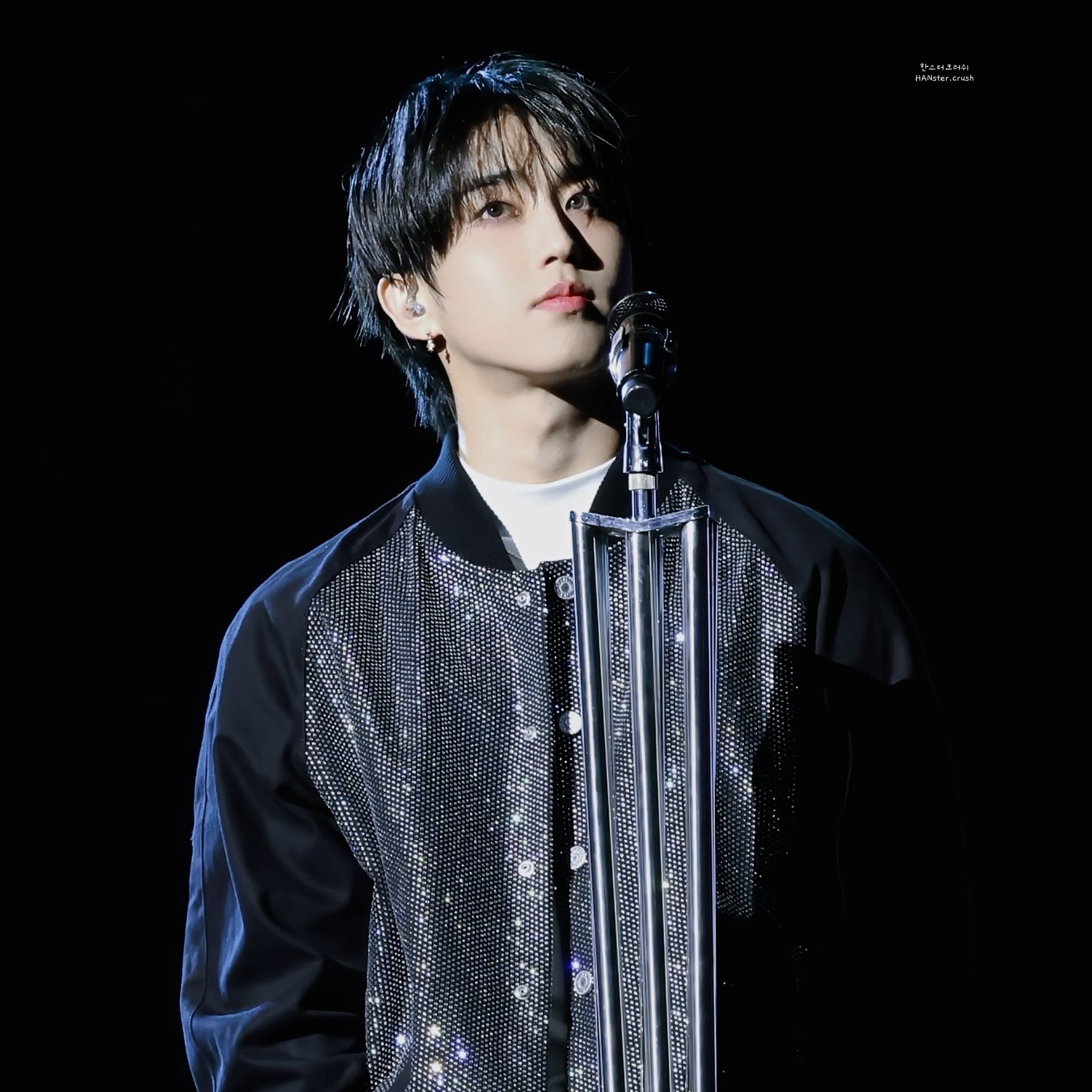 Behind-the-scenes cut of HAN (Stray Kids)