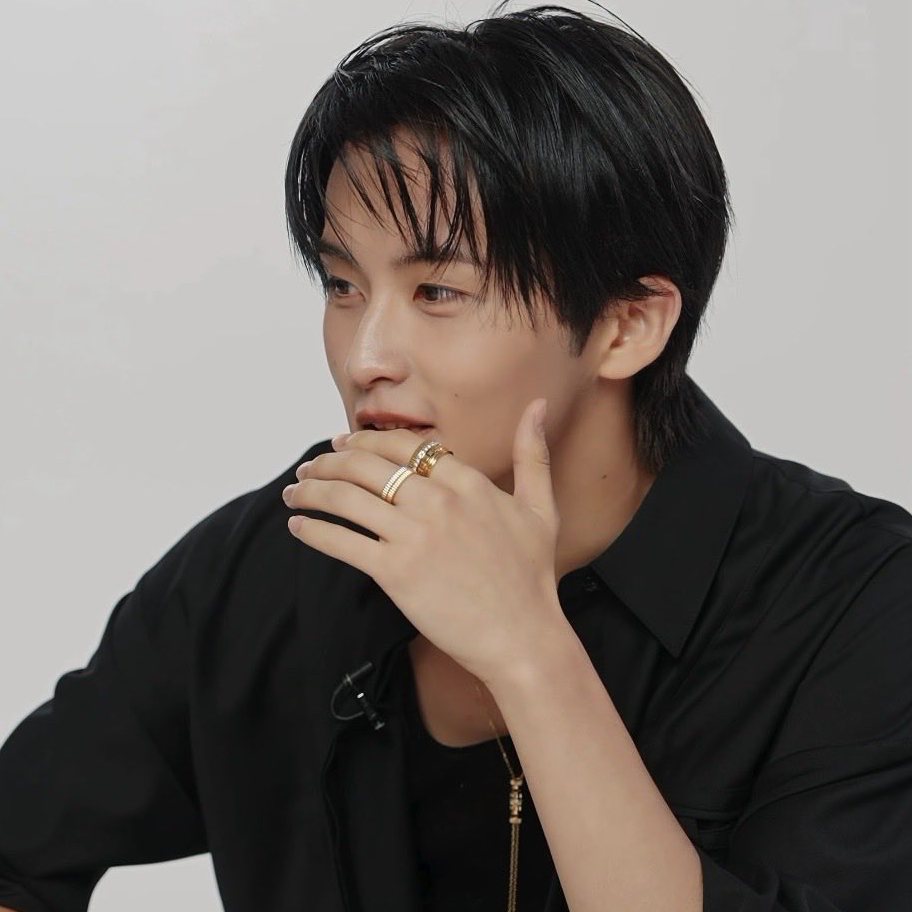 Behind-the-scenes cut of Mark (NCT 127, NCT DREAM)