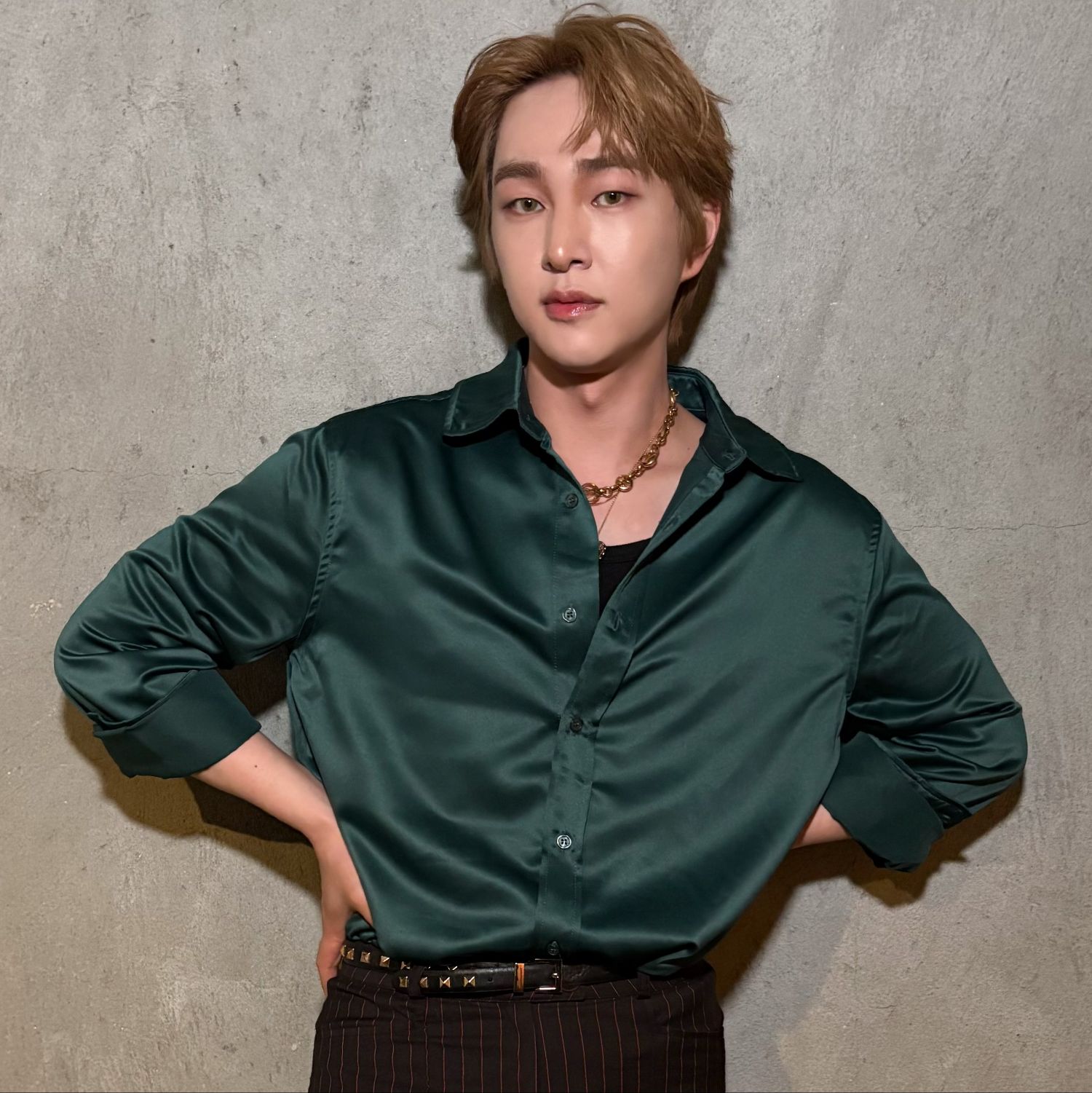 Recent activity shot of Onew (SHINee)