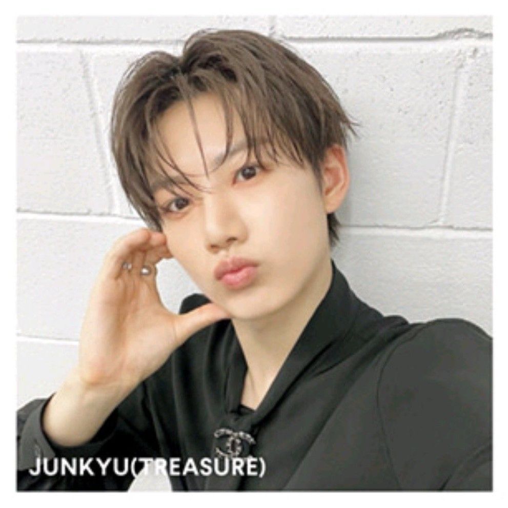 Latest photo of Junkyu (TREASURE)
