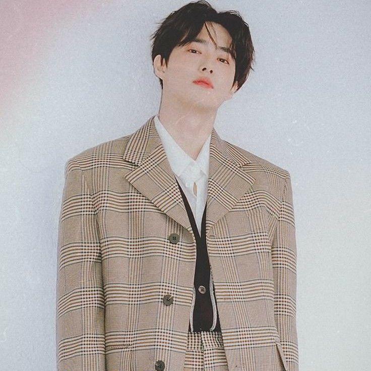 Behind-the-scenes cut of Suho (EXO)