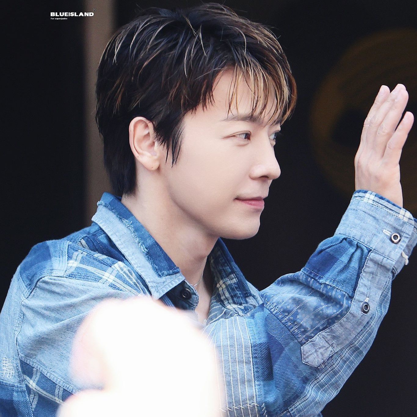 东海 (Super Junior)粉丝拍下的瞬间