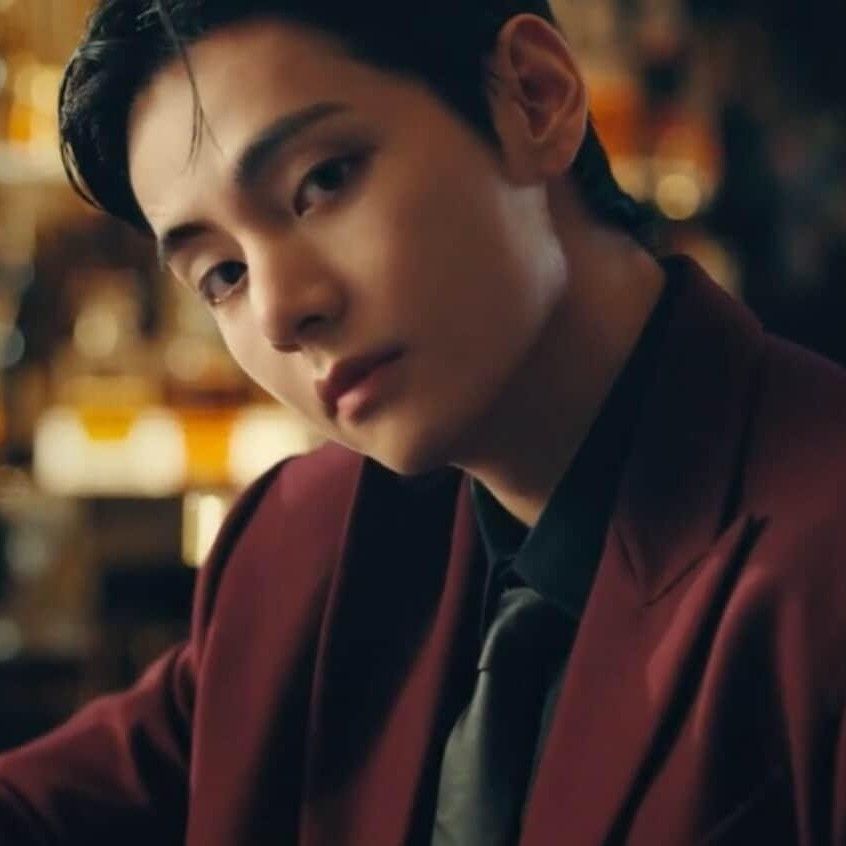 V (BTS)の最近の活動写真