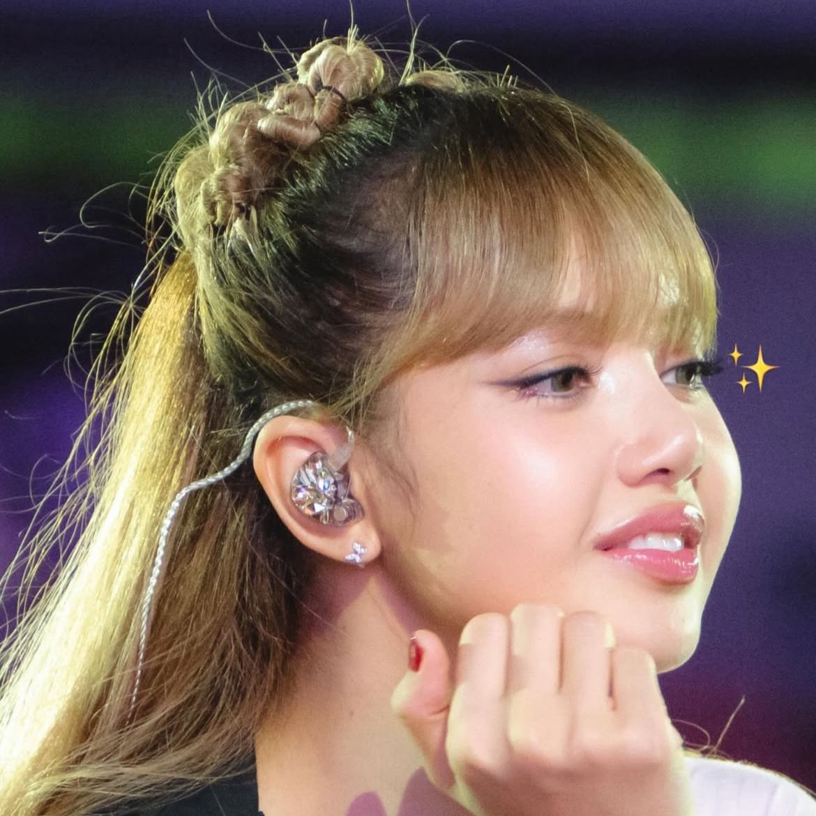 Behind-the-scenes cut of Lisa (BLACKPINK)