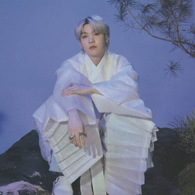 A moment captured by SUGA (BTS)'s fan