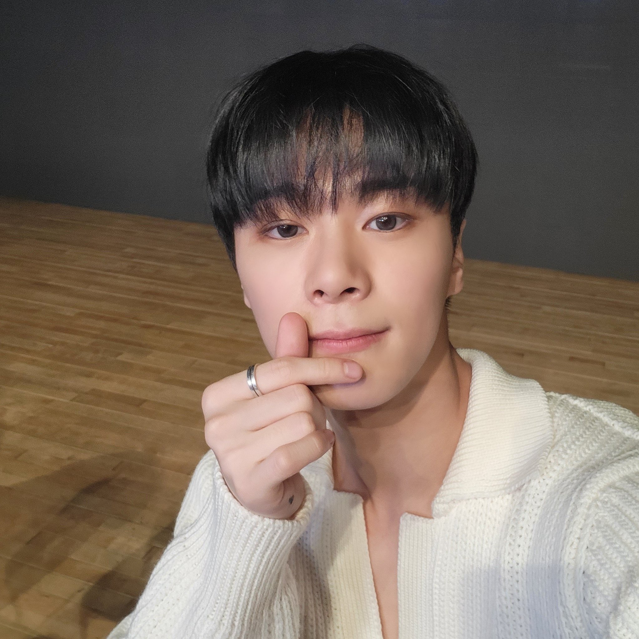 A moment captured by Moonbin (ASTRO)'s fan