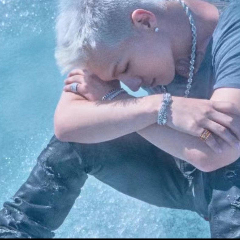 Recent activity shot of Taeyang (BIGBANG)