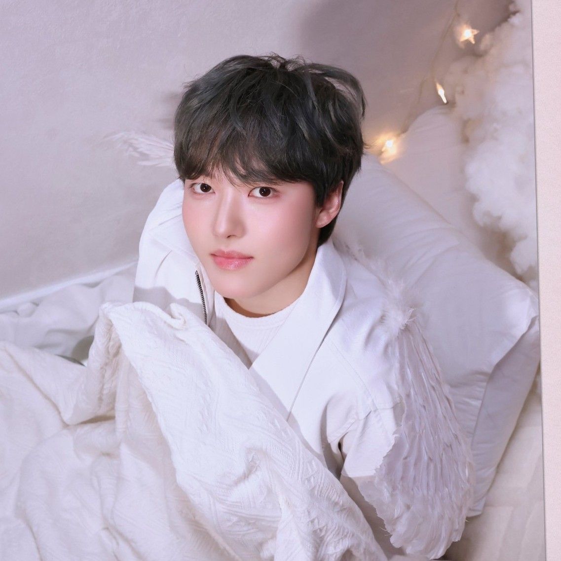 Behind-the-scenes cut of Junghoon (Xikers)