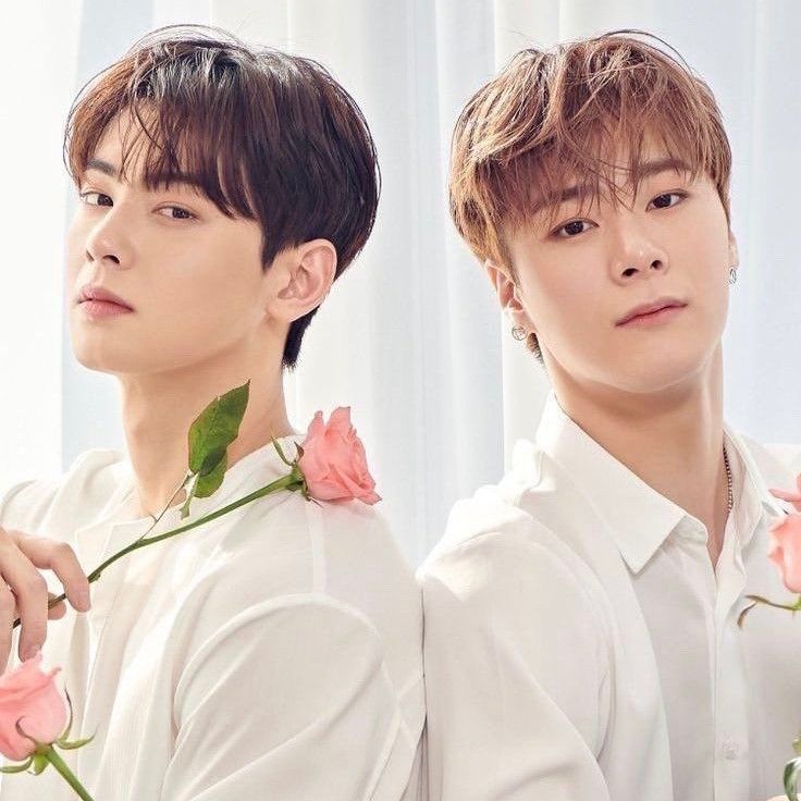 A moment captured by Moonbin (ASTRO)'s fan