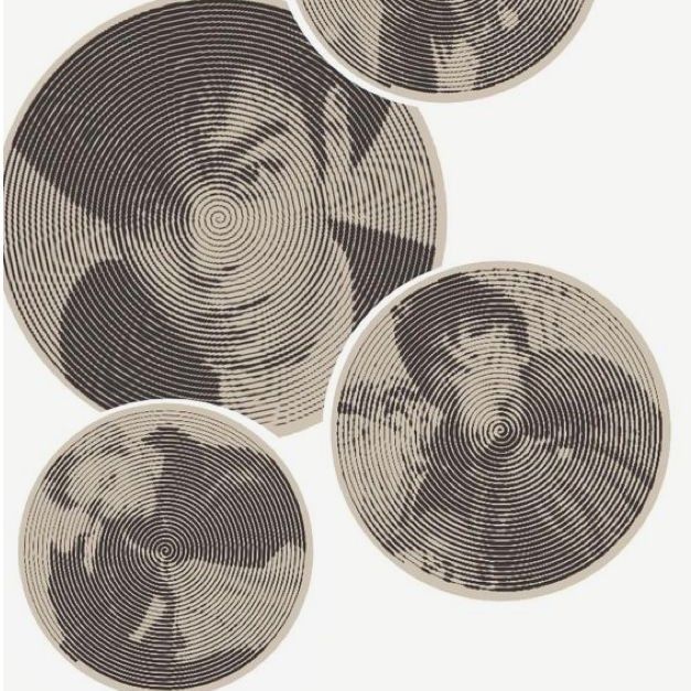 Behind-the-scenes cut of T.O.P