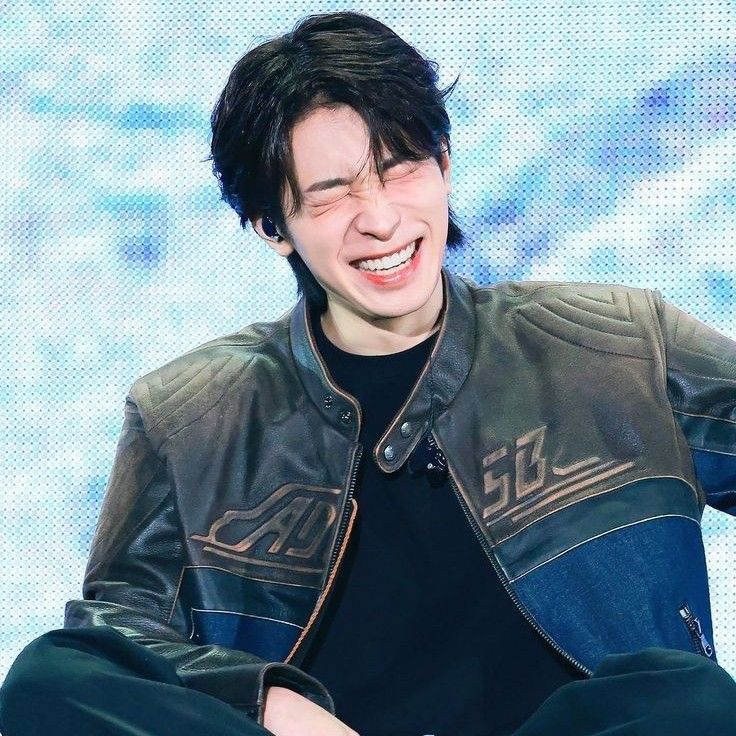 A moment captured by Wonwoo (SEVENTEEN)'s fan