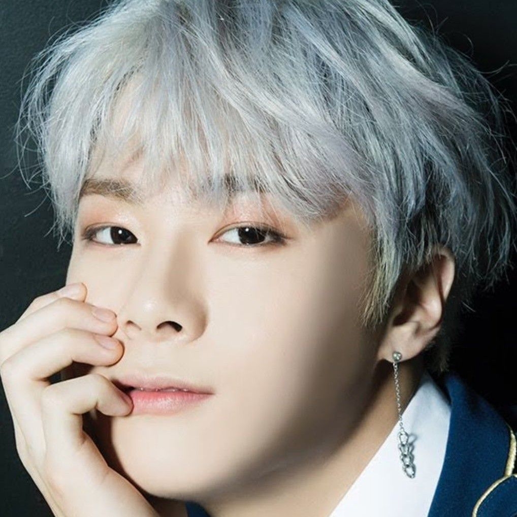 A moment captured by Moonbin (ASTRO)'s fan