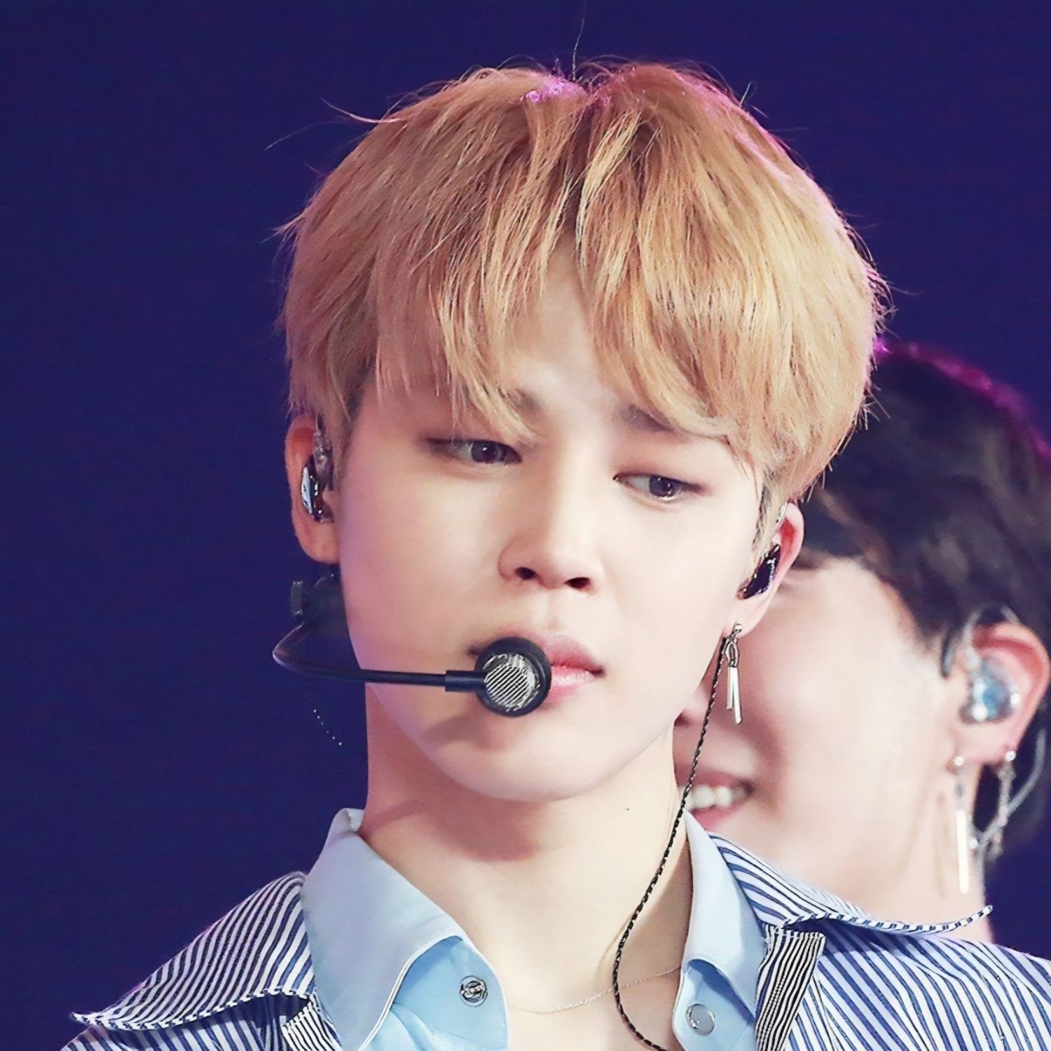 Foto aktivitas terbaru Jimin (BTS)