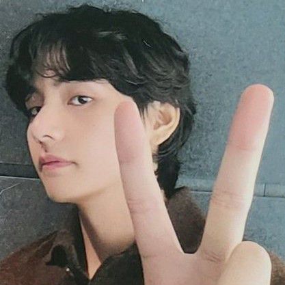 A moment captured by V (BTS)'s fan