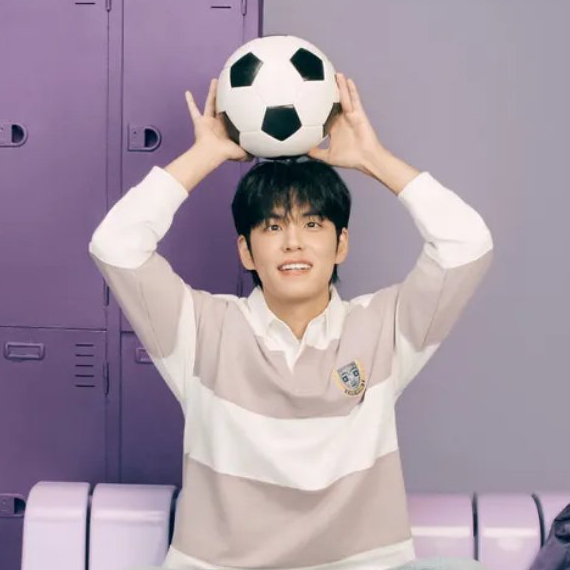 Foto terbaru Wonpil (DAY6)