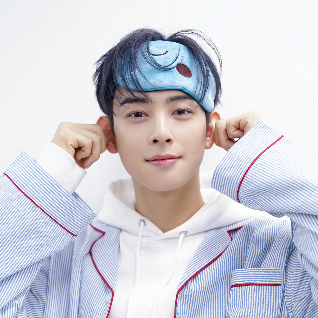 A moment captured by ASTRO's fan