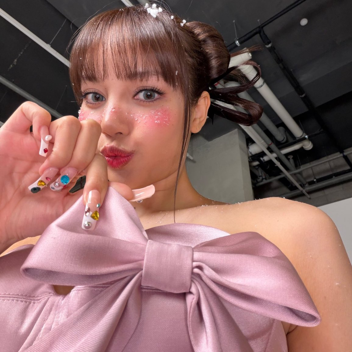 A moment captured by Lisa (BLACKPINK)'s fan