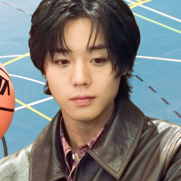 Behind-the-scenes cut of Park Jihoon